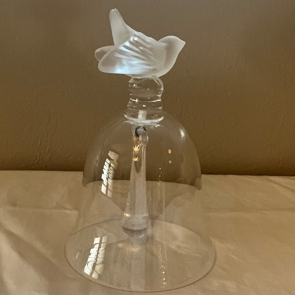Beautiful Lalique crystal bell!